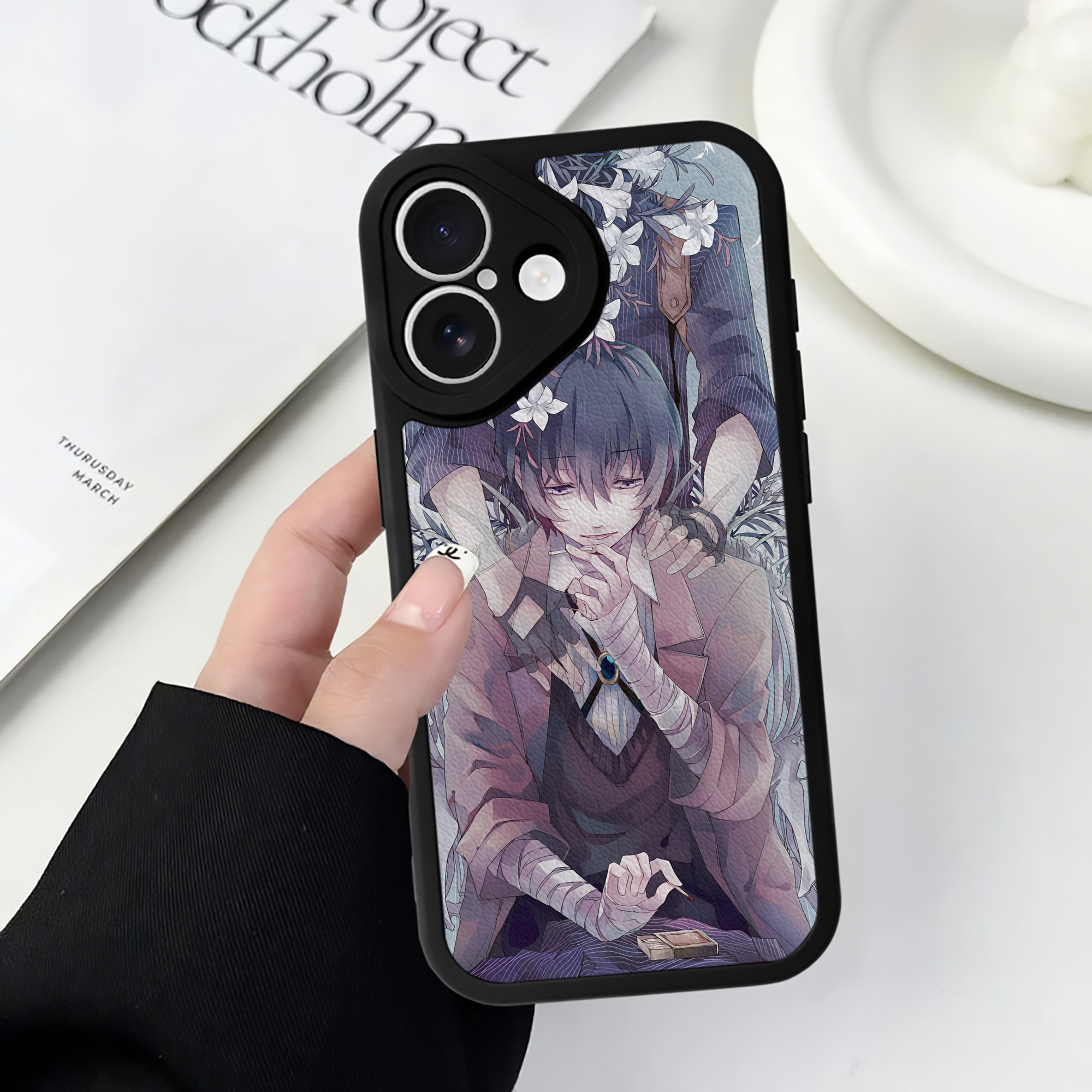 （画像用） 文豪ストレイドッグス Bungo Stray Dogs 【iPhone 16シリーズ対応】シリコンスマホケース（レザー調） 材質：シリコン